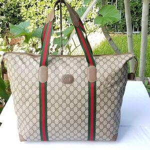 Gucci Travel Tote in GG Supreme Canvas